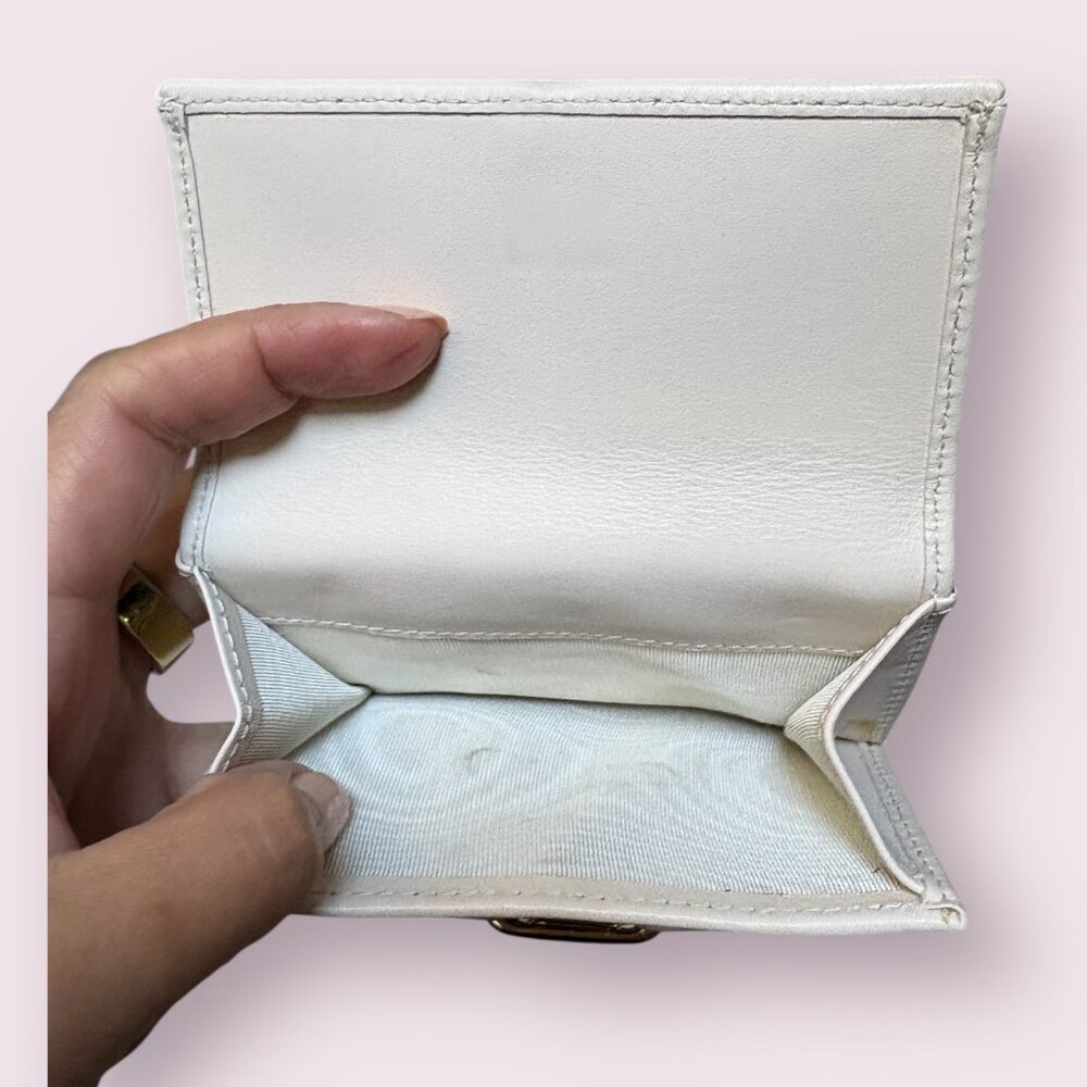 Salvatore Ferragamo Bow Compact Wallet | Ivory / Beige - Picture 5 of 5